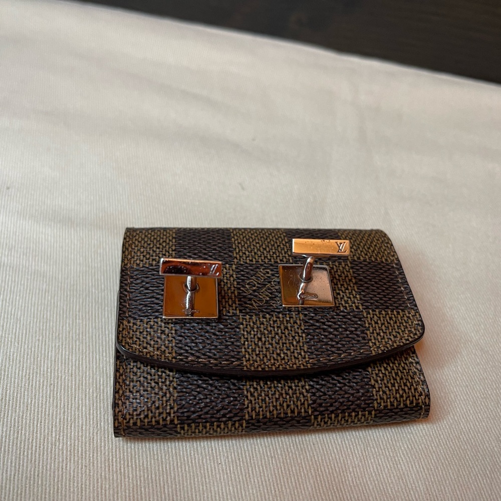Louis Vuitton Sterling "Damier" Guilloche Enamel Cufflinks with case - Picture 10 of 12